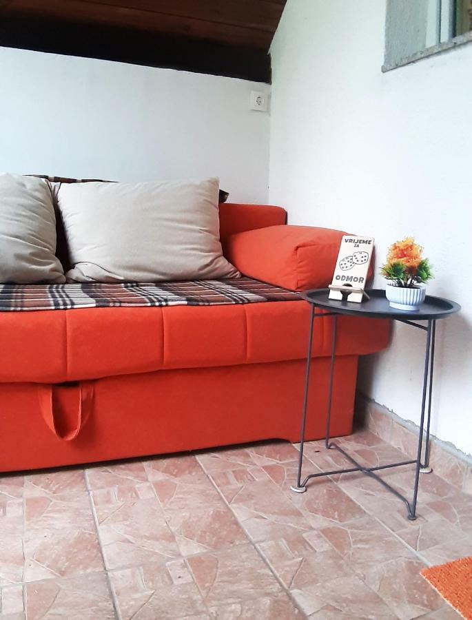 Apartman Nino Tounj Екстериор снимка