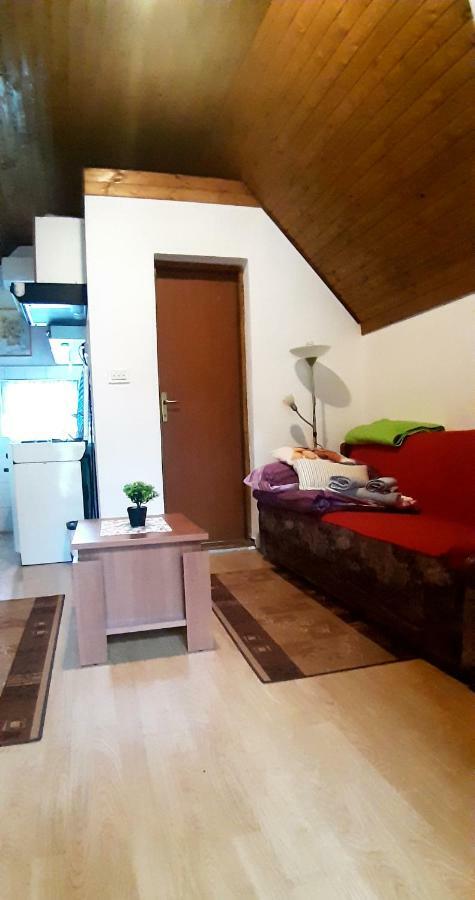 Apartman Nino Tounj Екстериор снимка